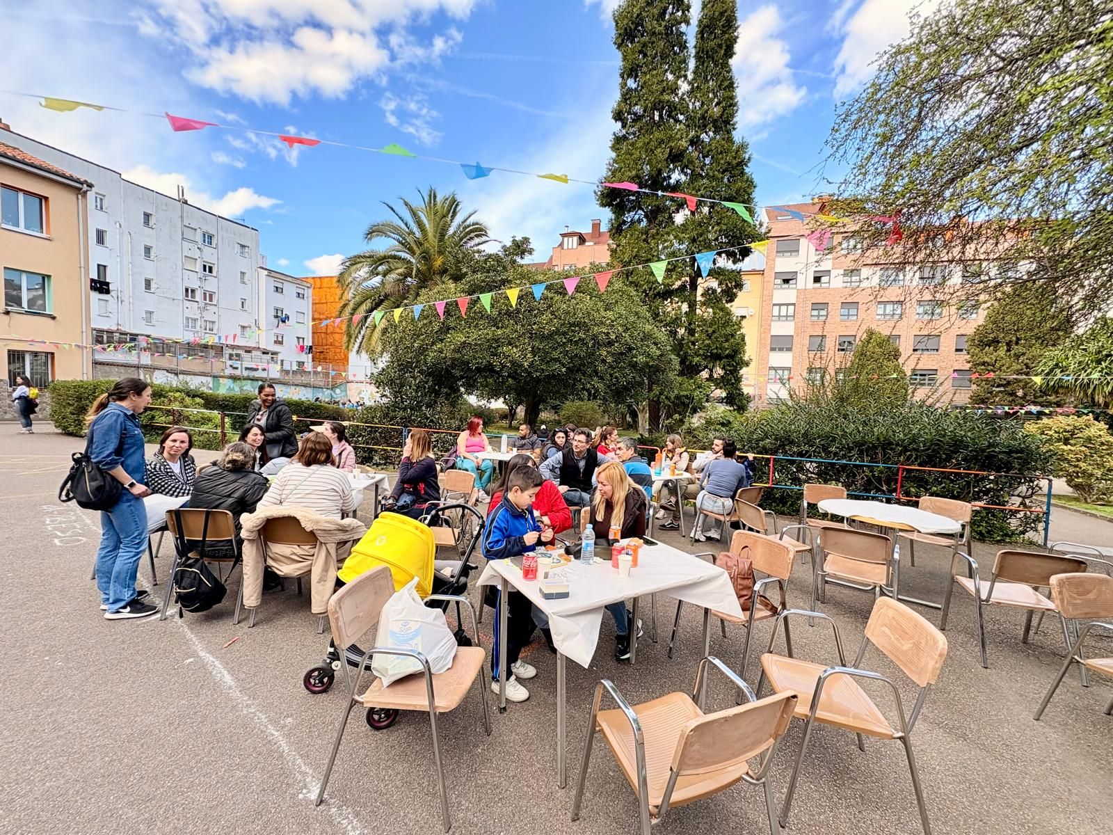 Fiesta colegial en el Patronato por San José (en imágenes)