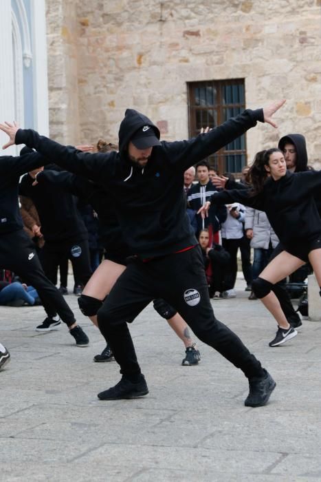 Pasacalles de Danza y Expresión Corpora