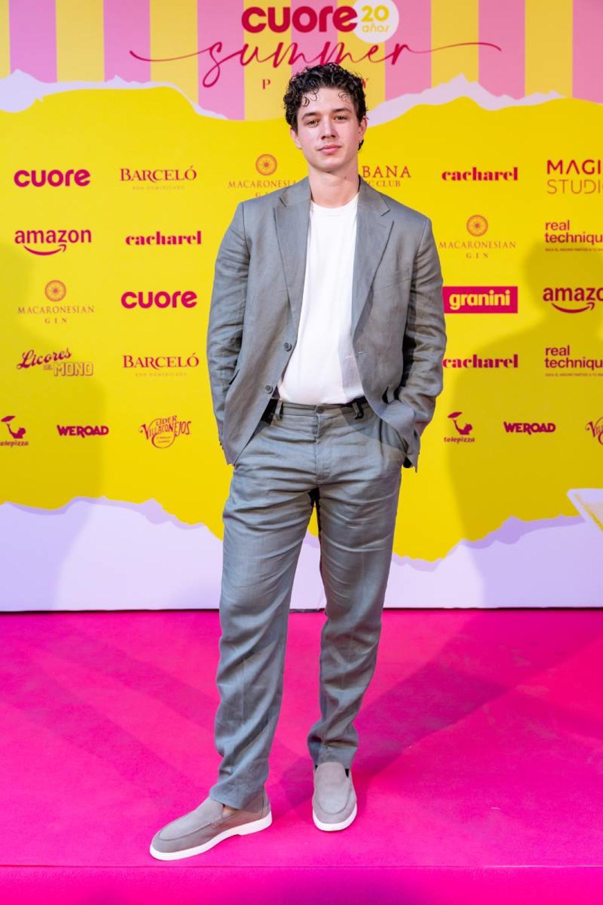 Manel Duarte, que acaba de estrenar 'Oasis', también vino a divertirse a la Cuore Summer Party