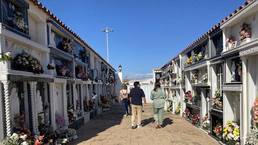 El camposanto de Peñíscola, que el miércoles vivirá una jornada multitudinaria