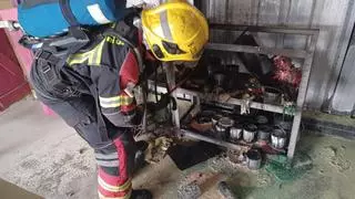 Se incendia un taller con pinturas y disolventes en el Instituto Yaiza