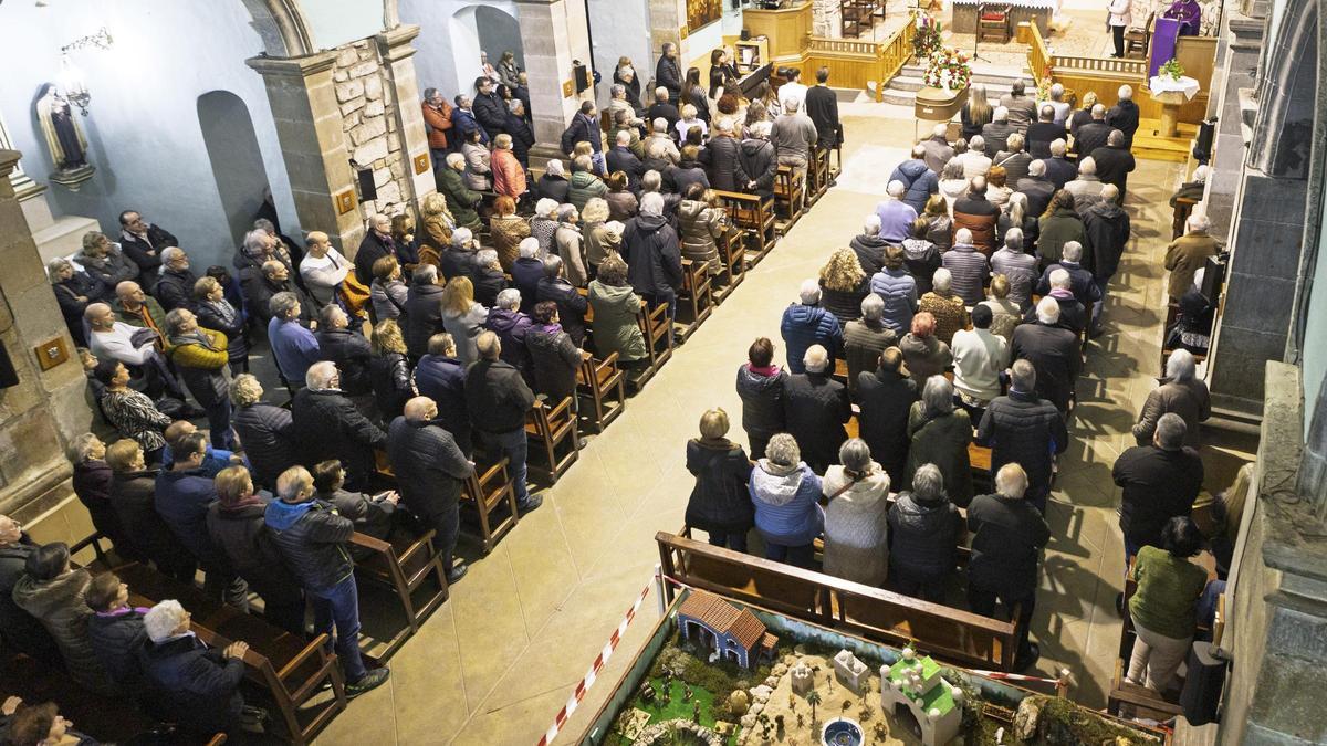 L'església de Navarcles ben plena durant el funeral