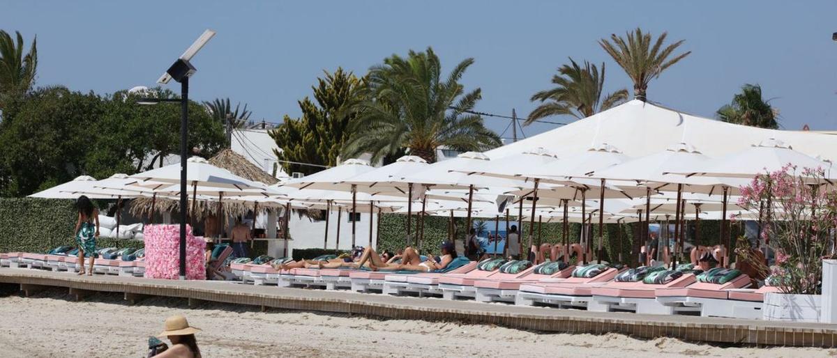 Els ‘beach clubs’ de Cathy Guetta a Eivissa deuen 212.000 a la Seguretat Social Els ‘beach clubs’ de Cathy Guetta a Eivissa deuen 212.000 a la Seguretat Social