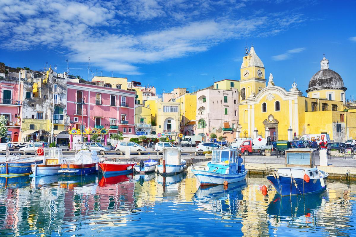 Prócida es una de las islas más bellas de Italia... y del mundo.