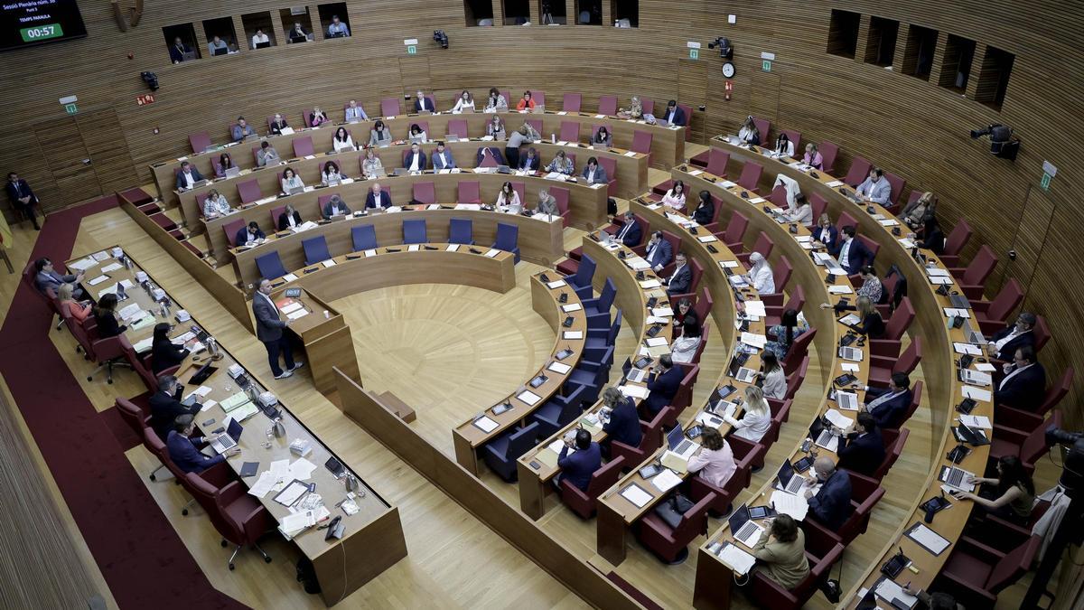 Sus señorías acuden este miércoles al debate del pleno de las Corts.
