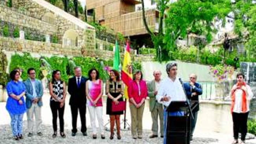 La apertura del Recreo de Castilla une el Bajo Adarve con el casco histórico