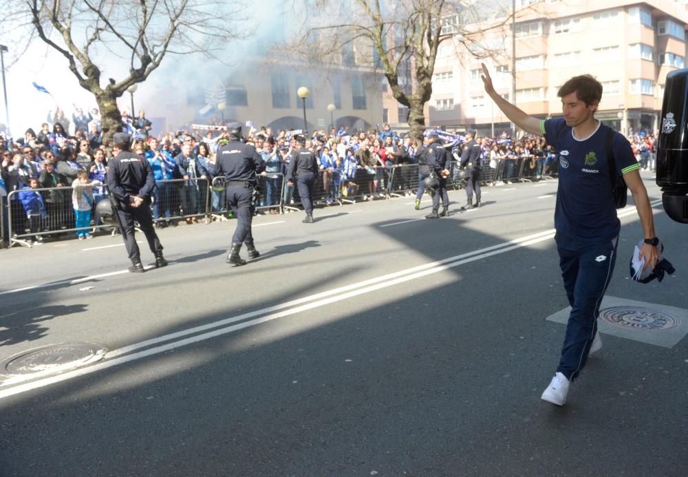 Gran recibimiento al Dépor a su llegada a Riazor