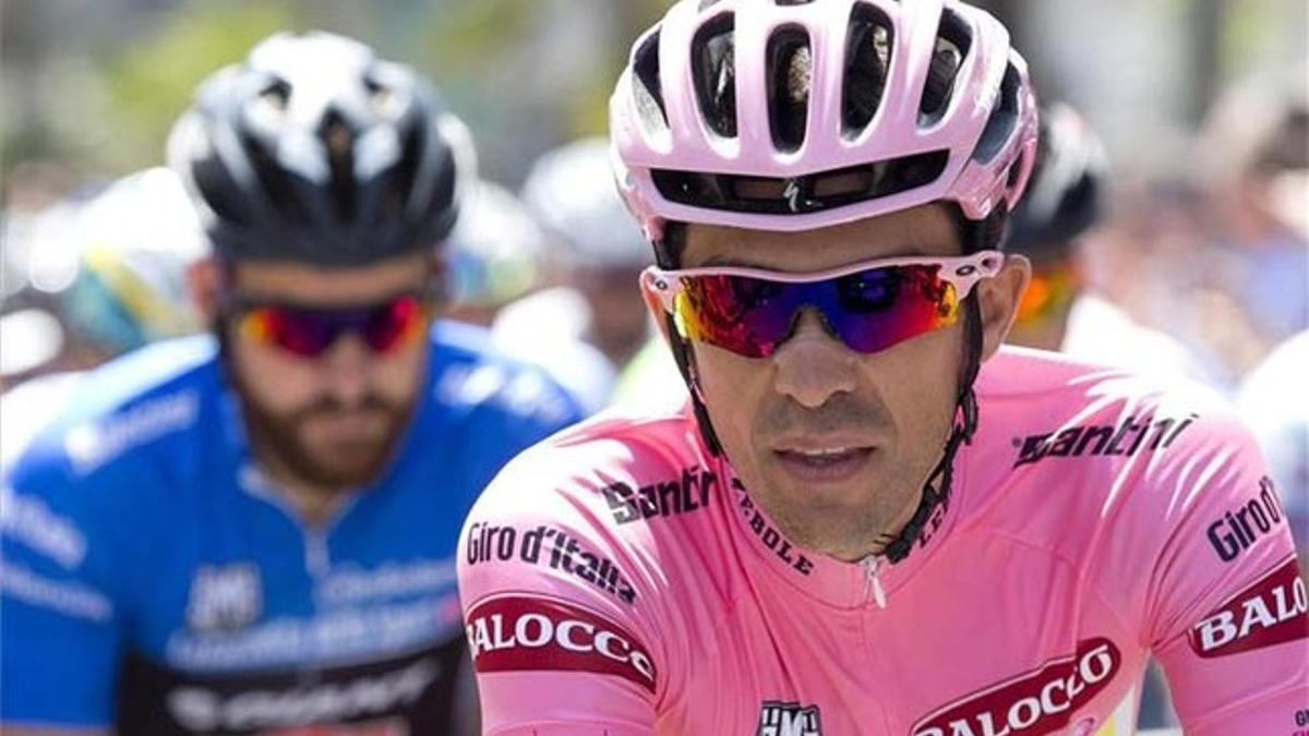 Alberto Contador aventaja ya en nueve segundos a Fabio Aru