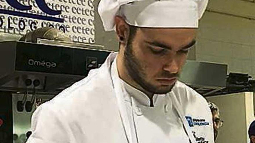 El coruñés Borja Villares, subcampeón de un concurso estatal de cocina