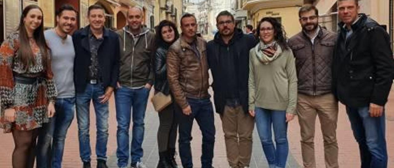 Los Moros i Cristians de Oliva renuevan una directiva presidida por Óscar Prieto