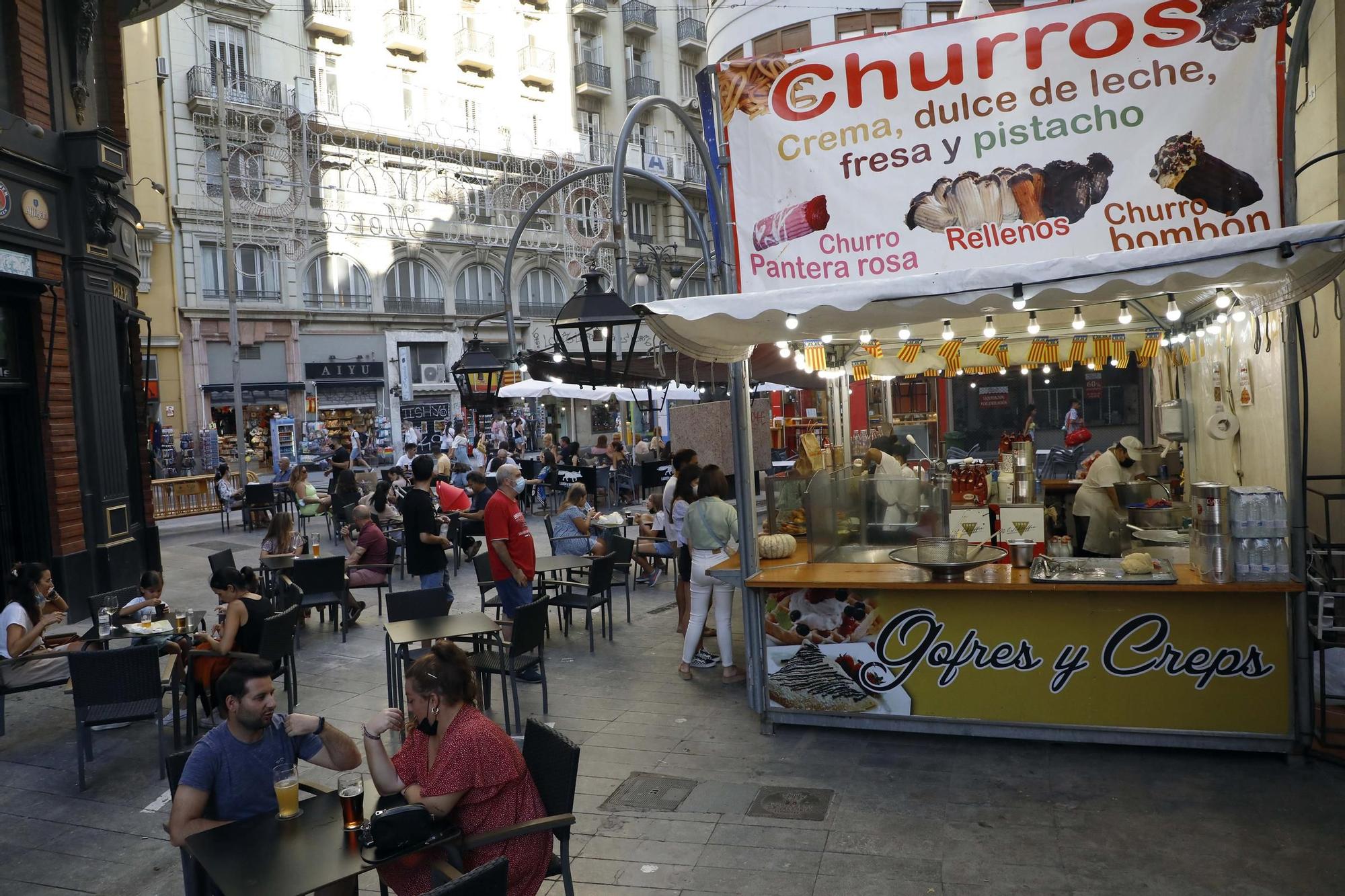 ... las indispensables churrerías...