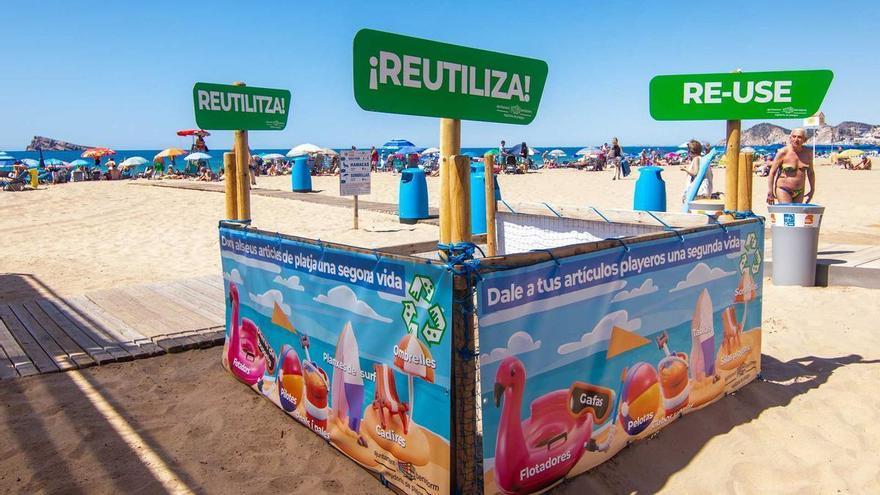La sombrilla que dejé para ti en la playa de Benidorm conqui