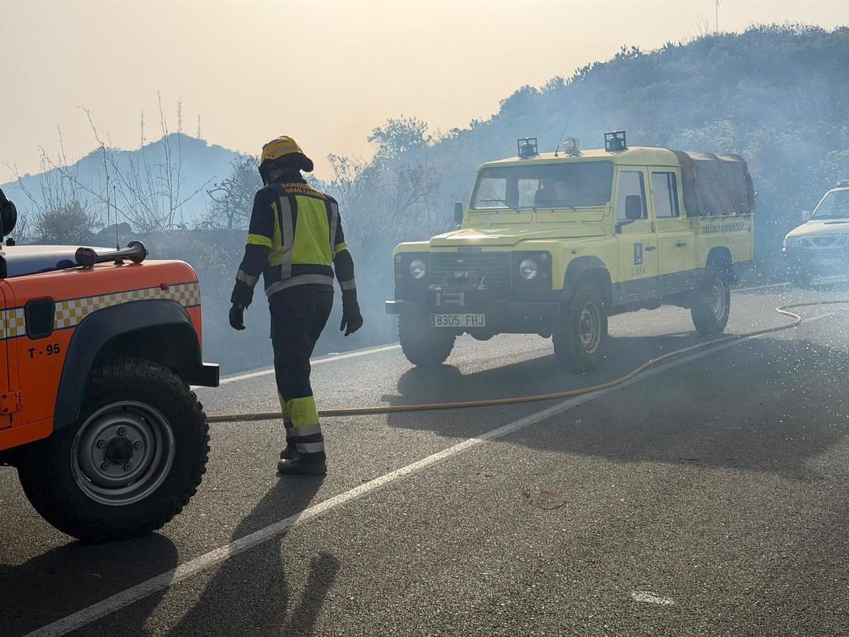 Conato de incendio de Telde, en imágenes Conato de incendio de Telde, en imágenes
