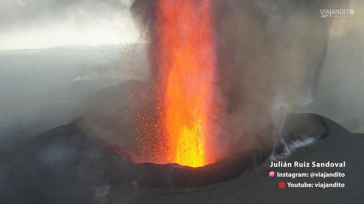 Volcano on Spain's La Palma continues to erupt