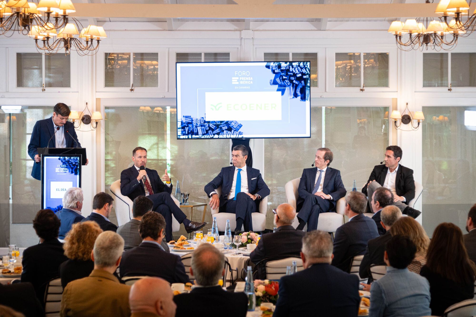 Foro de El Día y La Provincia con el consejero de Transición Ecológica y Energía, Mariano Hernández Zapata.

