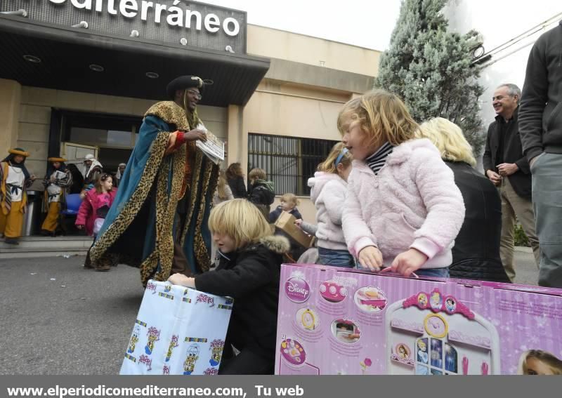 Los Reyes Magos repartieron regalos e ilusiones en Castellón