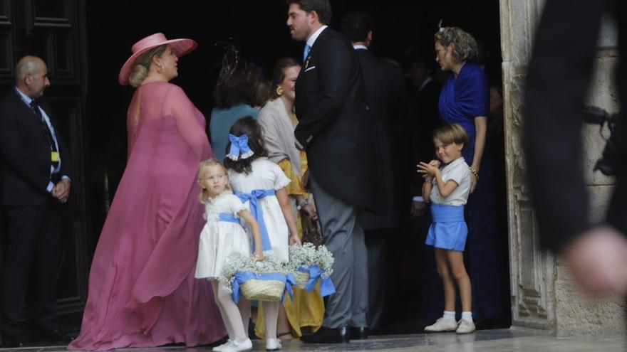 Así ha sido la llegada de los invitados a la boda real en València