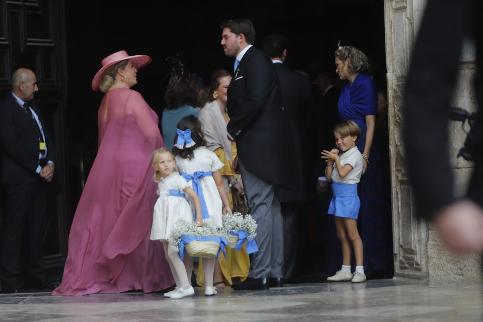Así ha sido la llegada de los invitados a la boda real en València