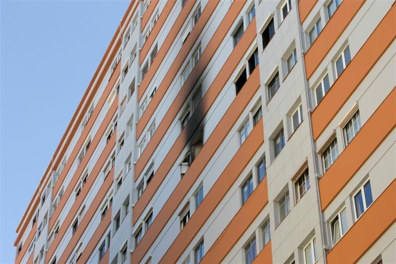 Incendio en el edificio Azor, en Mesa y López