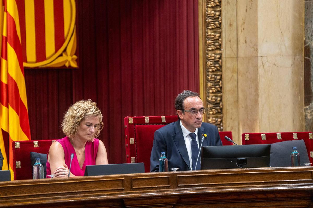 Pleno en el Parlament para la investidura de Salvador Illa