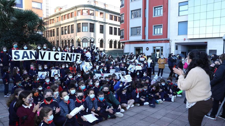 Las familias del San Vicente, una semana después del derrumbe: &quot;A estos niños ya no se les puede pedir más&quot;