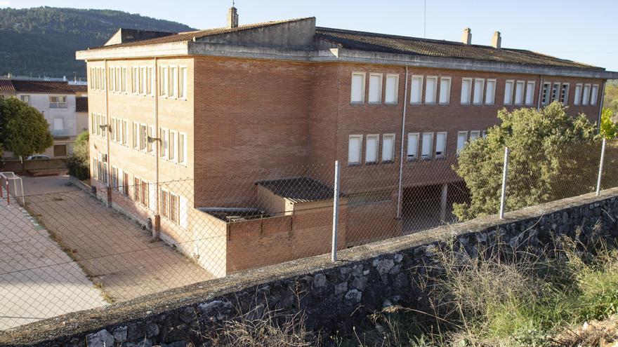 Protesta en el colegio Lluís Vives de Bocairent