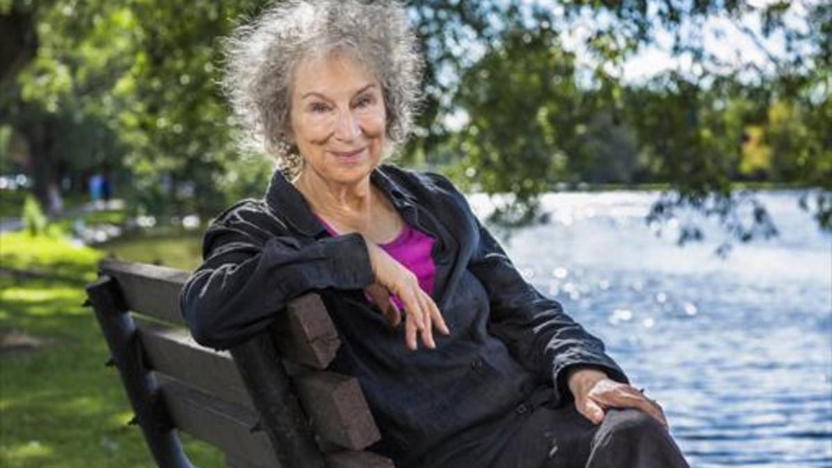 La escritora canadiense Margaret Atwood, en una imagen promocional.