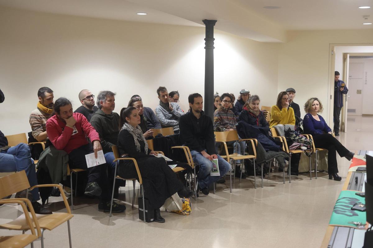 Assistents a la presentació de Cal Bloke