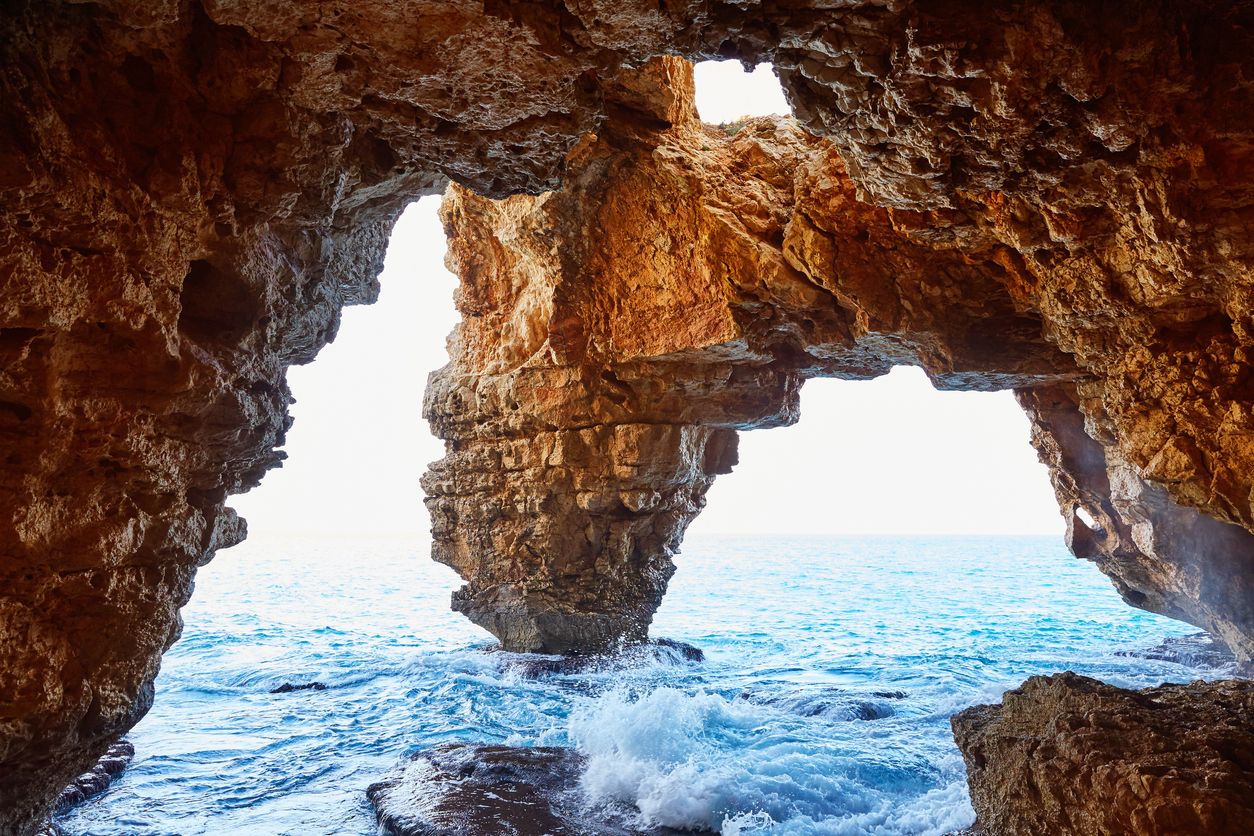 Cueva de Moraig, en Alicante.