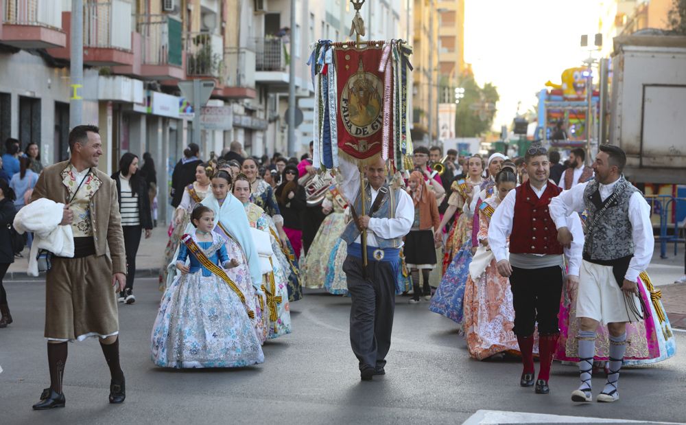 Visita de cortesía a las fallas del Port de Sagunt