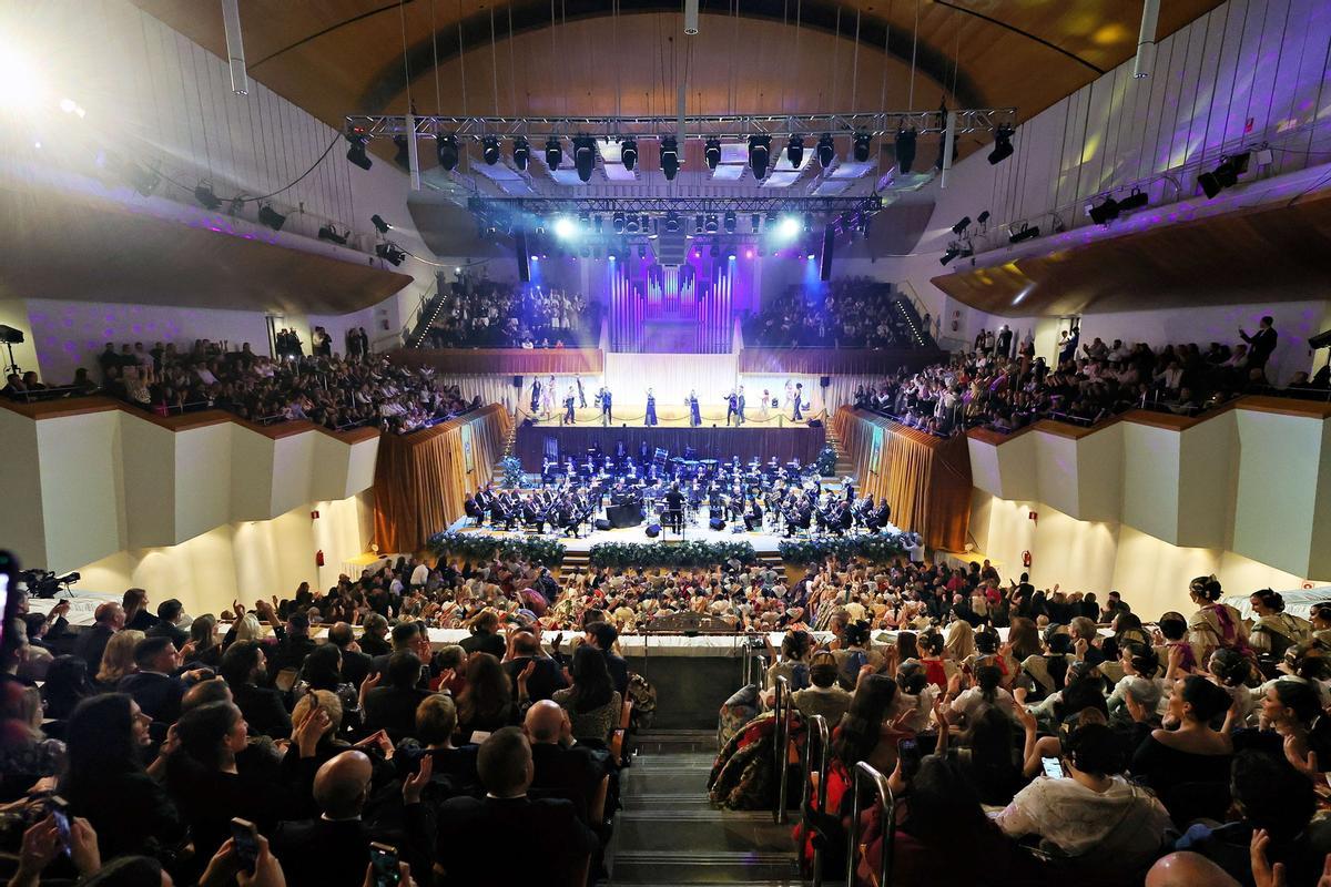 Perspectiva del Palau en la Exaltación del pasado año