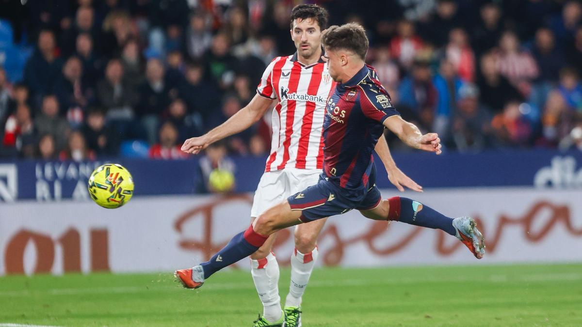 Iván Romero, en una acción de partido.
