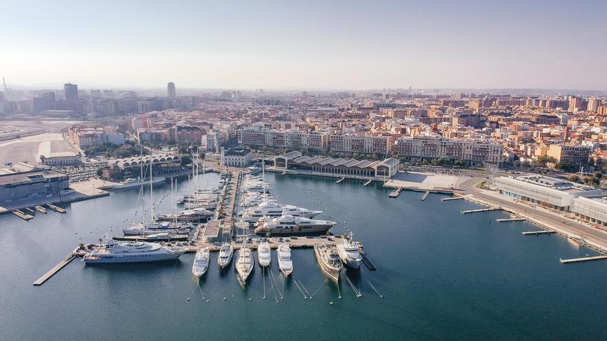 El puerto desbloquea el concurso de los amarres tras asumir el control de la Marina de València