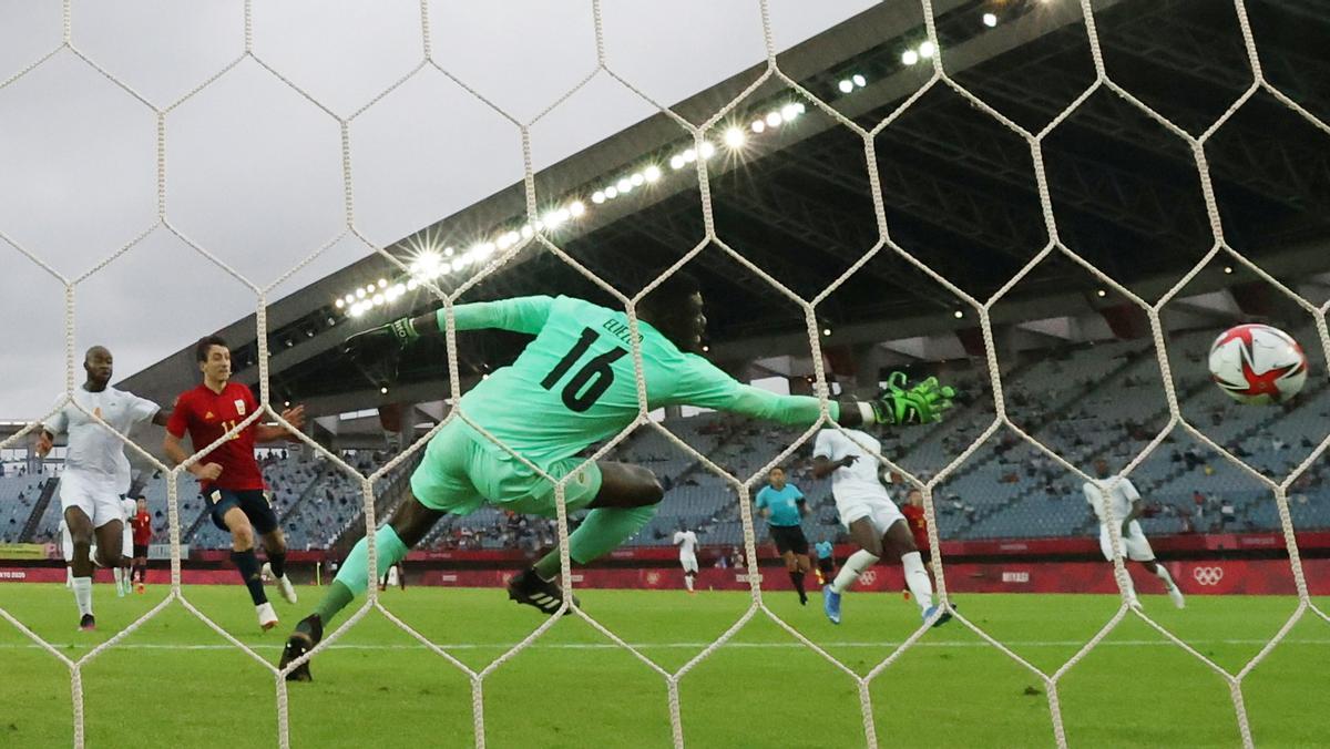 Imagen del gol de Mikel Oyarzabal ante Costa de Marfil.