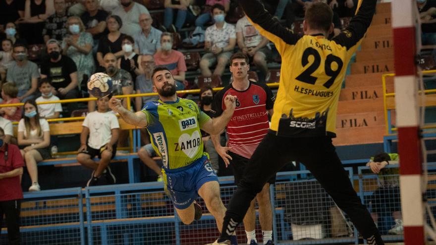 GALERÍA | El Balonmano Zamora Enamora logra la permanencia en el Ángel Nieto