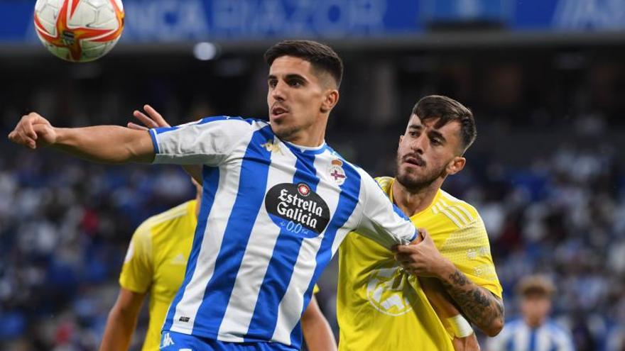 Víctor García, en un partido de la pasada temporada. |   // C. PARDELLAS