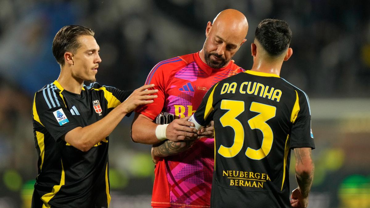 ¡Pepe Reina se retira expulsado en el último partido de su carrera!