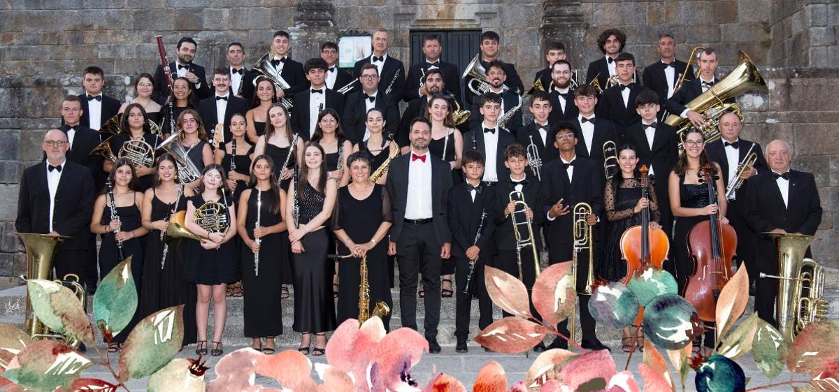 Los componentes de la Banda de Música de Castrelo.