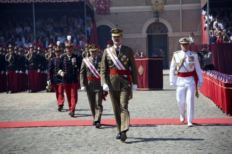 Visita de Felipe VI a la Academia General Militar de Zaragoza