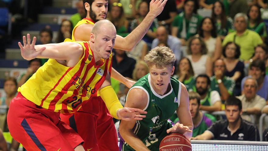 El Unicaja le comunica a Kuzminskas que ejecuta la cláusula y le renueva un año más