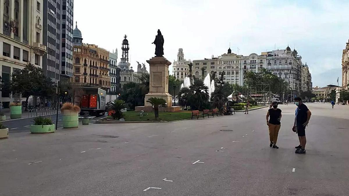 La falla de La Reina plantará en la zona izquierda a los maceteros y no tendrá problemas. | F.R.