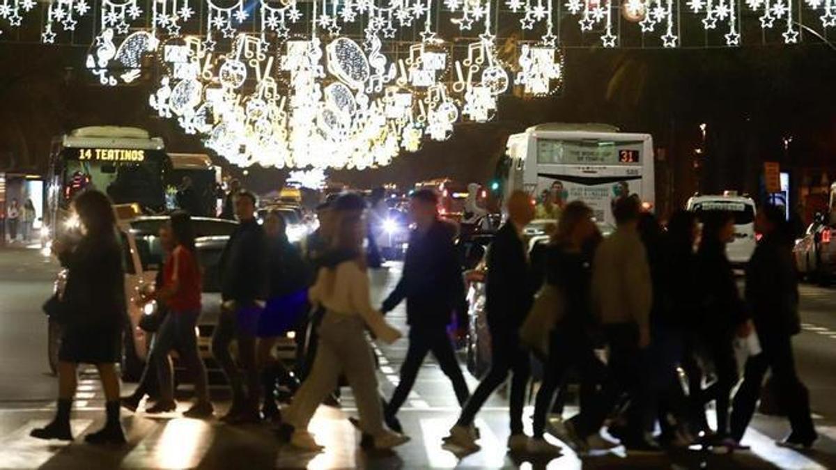Las calles de Málaga, repletas de gente durante la Navidad