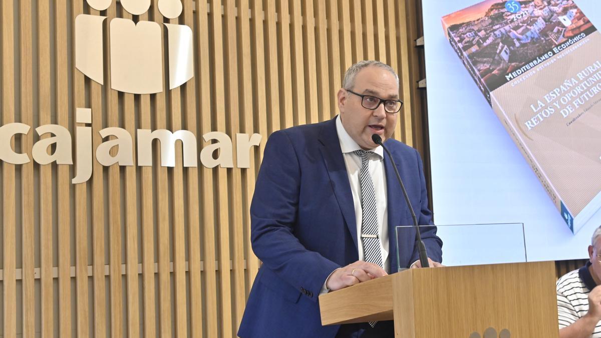 El director territorial de Cajamar en Castellón, Jesús García, presentó el evento en la sede de la entidad.