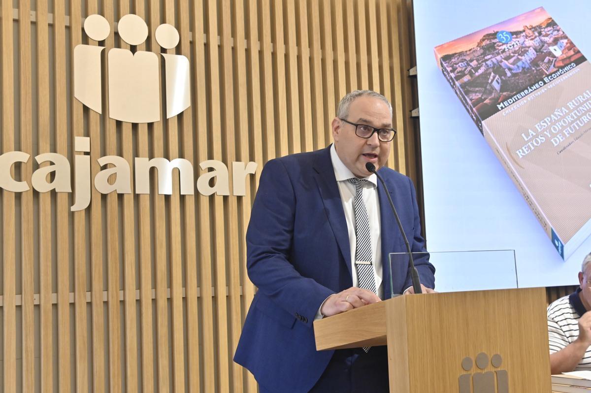 El director territorial de Cajamar en Castellón, Jesús García, presentó el evento en la sede de la entidad.