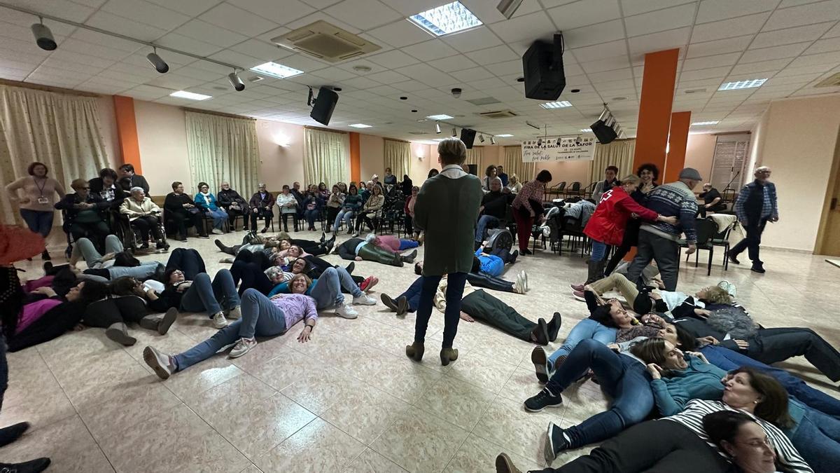 Uno de los talleres celebrados durante la tercera Fira de la Salut celebrada en Tavernes de la Valldigna