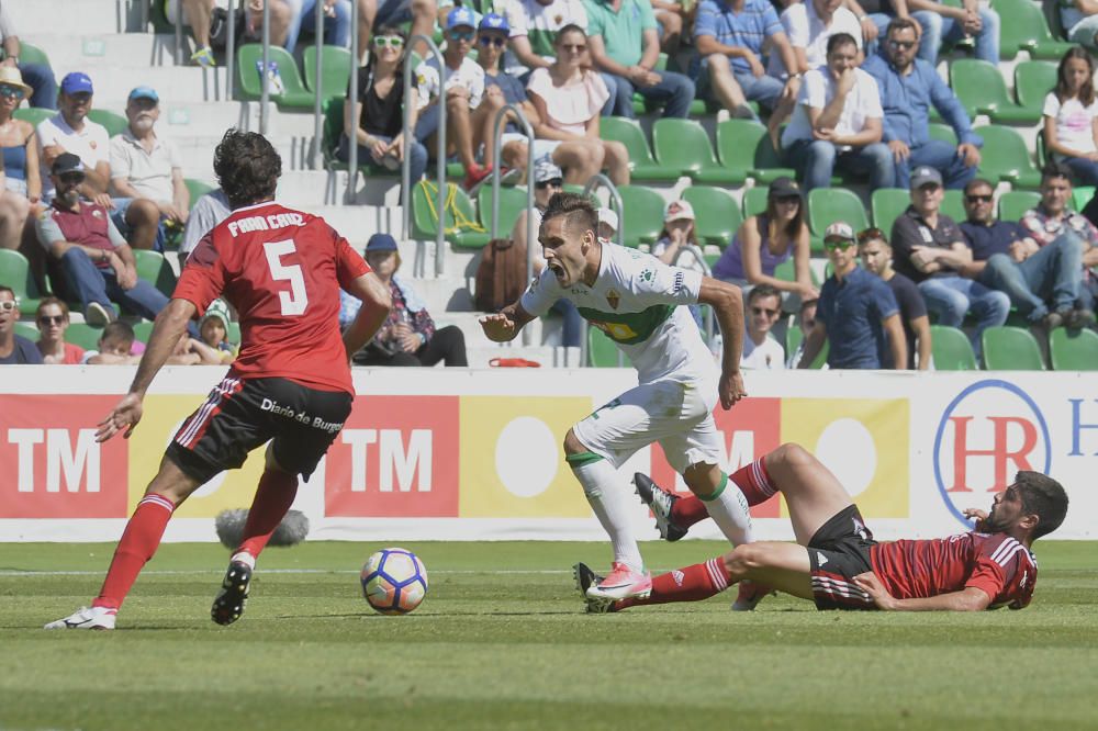 Debacle del Elche ante el colista