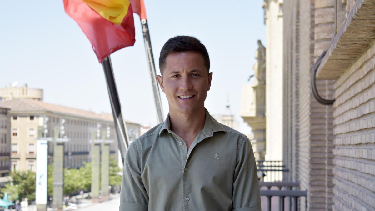 Ander Herrera, en el balcón del ayuntamiento, cuando fue presentado como pregonero en el verano de 2021.