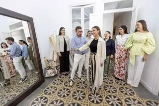 La Bellea del Foc y sus damas de honor empiezan la cuenta atrás para tener sus trajes