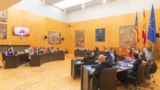 El pleno de Benidorm anula su resolución del contrato de la zona azul tras acudir la empresa a los tribunales