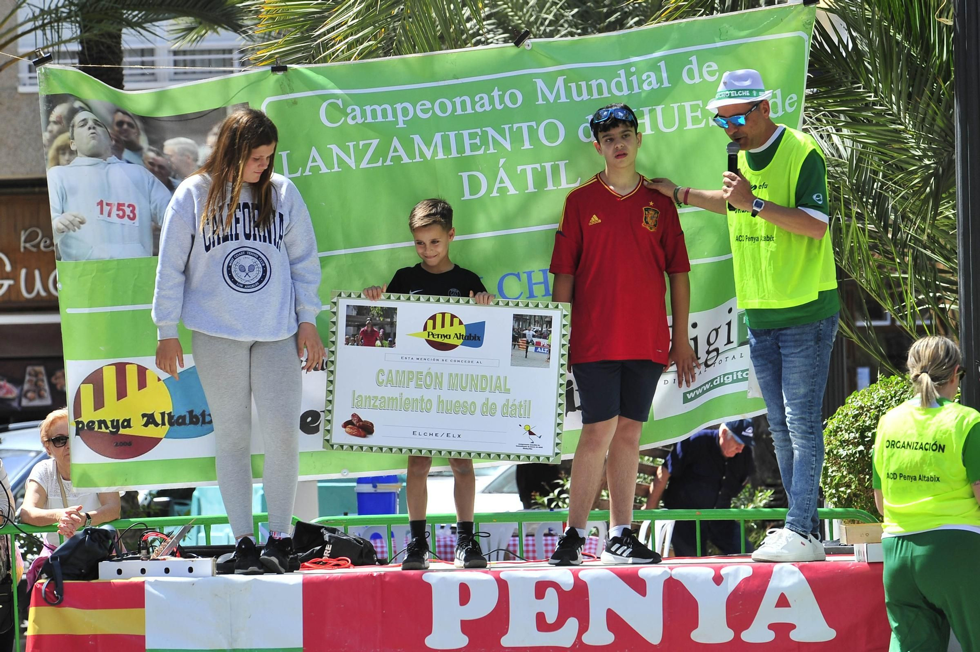 Campeonato Mundial de Lanzamiento de Hueso de Dátil